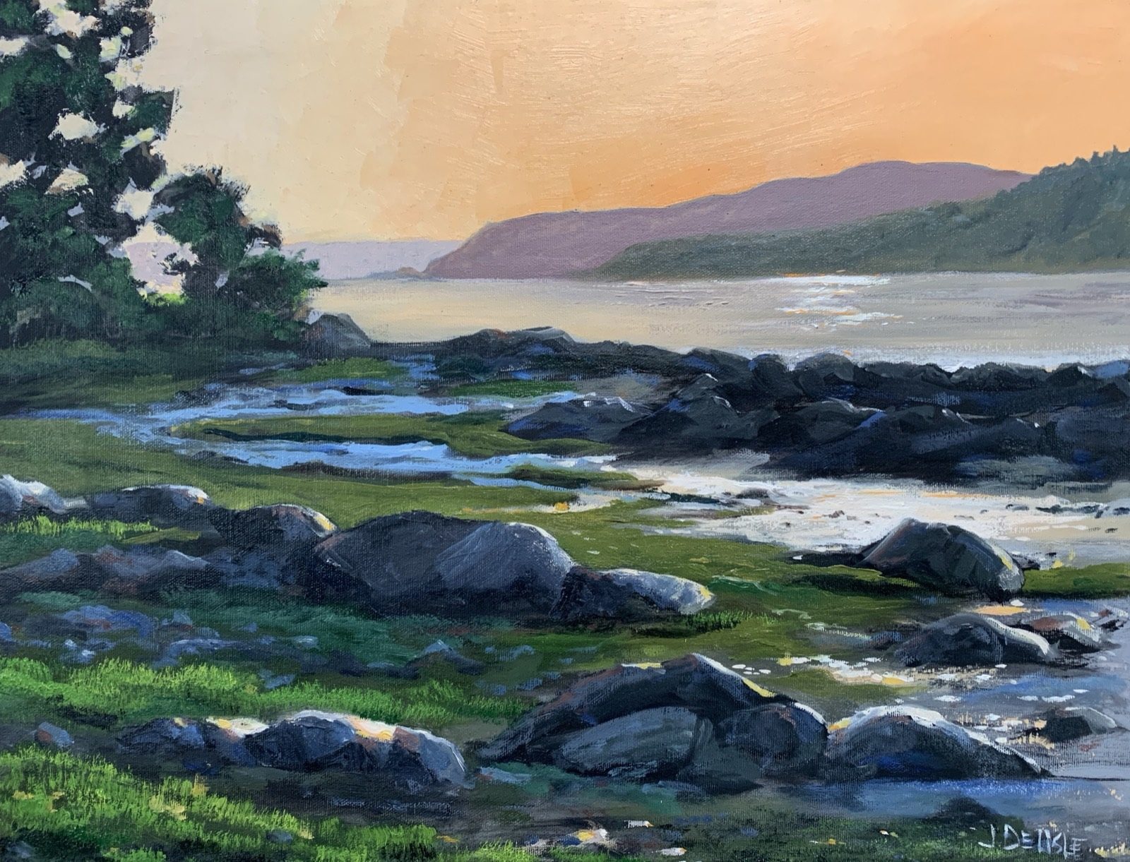 Rive du Fjord, huile de Jean Delisle : rive rocheuse du fjord du Saguenay à marée basse, lumière dorée du soir sur l'eau